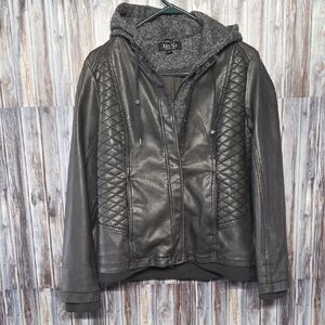 Mo-Ka Women's Black Quilted Faux Leather Jacket Size M